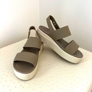 Crocs Brooklyn Low Platform Wedge